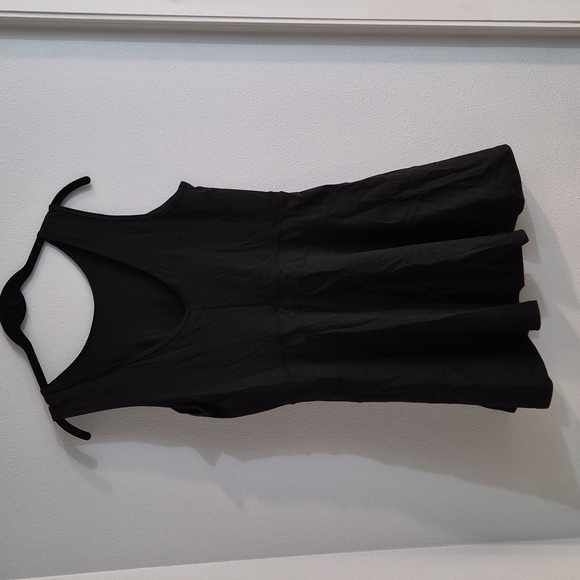 Halara Tennis Dress - Picture 2 of 3